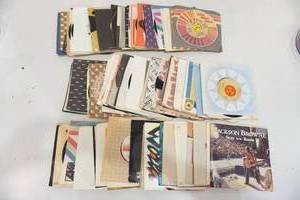 Group of vinyl 45s