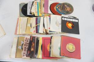 Group of vinyl 45s
