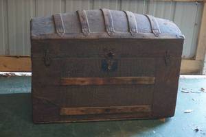 Vintage trunk