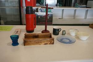 Mugs, thermos, soup bowls & more