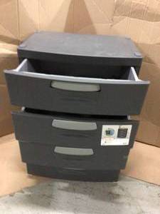 35.5 in. H x 26.625 in. W x 19.25 in. 4-Drawer Plastic Chest by Sterilite Customer Returns See Pictures