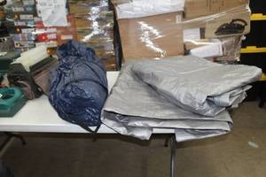 lot 1098 image: Lot of (3) Tarps Size Large