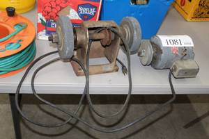lot 1081 image: Bench Grinder