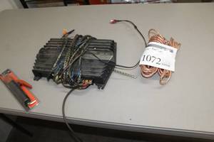 lot 1072 image: Sony Xplod 21 Channel Car Stereo Amplifier