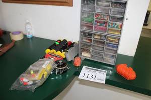 lot 1131 image: Fishing Lure Making Accessories