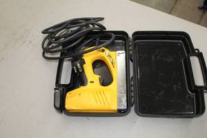 lot 1139 image: Arrow ETFX50 Electric Staple  Nailo Gun  with Plastic Case