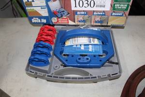 lot 1030 image: Kreg Deck Jig (in original box)
