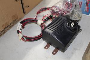 lot 1031 image: Air Lift Load Controller