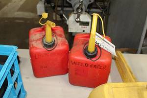 lot 1025 image: Lot of (2) Plastic Gasoline Cans
