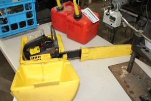 lot 1023 image: McCullough Mac 110 Chainsaw 16  with Plastic Case and Saw Guard