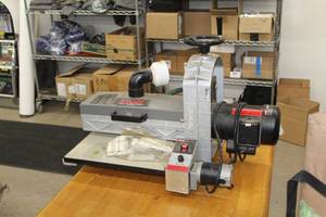 lot 1006 image: Ryobi Tabletop Planar