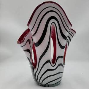 lot 400 image: Very Rare Vintage Murano Glass Zebra Glass Vase