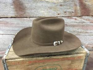 lot 90 image: Bailey 7 4X Beaver Angora Blend Cowboy Hat