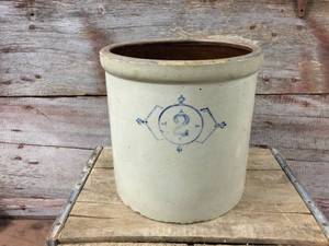 lot 91 image: Antique 2 Gallon Salt Glaze Stoneware Crock