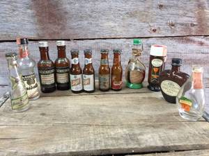 lot 101 image: Vintage Miniature BeerLiquor Bottles - Shakers