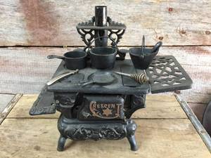 lot 124 image: Vintage Crescent Cast Iron Woodstove - Salesman Sample marked Made in USA
