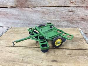 lot 142 image: Vintage John Deere Eska Disc