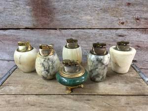 lot 177 image: Vintage Onyx - Alabaster - Marble Type Table Lighters