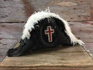 lot 180 image: Antique Masonic - Knights Templar Ceremonial Hat