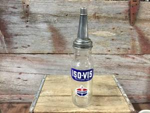 lot 189 image: Vintage Oil Spout With Standard ISO-VIS Bottle