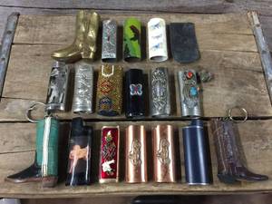 lot 196 image: Group Vintage Lighter Cases