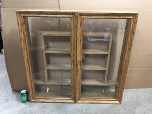 lot 208 image: Custom Wooden Collectors Display Case