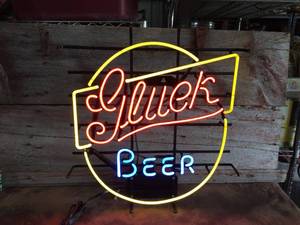 lot 223 image: Glueck Beer Neon Light - Like New