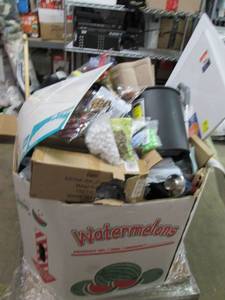 lot 358 image: pallet of new and returned misc ...
