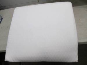 lot 390 image: bekweim wedge pilllow...