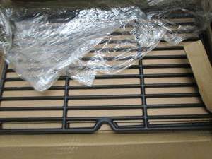 lot 399 image: 3 grill grates ...