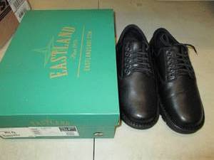 lot 7 image: eastland mens size 11.5 plainview b...
