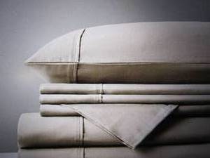 lot 22 image: King size Madison Park 800 thread c...