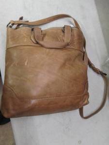 lot 28 image: Mellisa small tote crossbody bag, o...