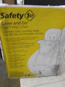 lot 42 image: Safety first grow and go 3 in 1 hig...