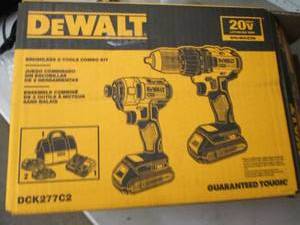 lot 60 image: Dewalt 20V Max cordless brushless d...
