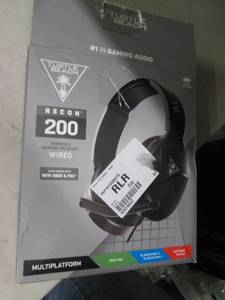 lot 77 image: Turtle Beach Recon 200 powered gami...