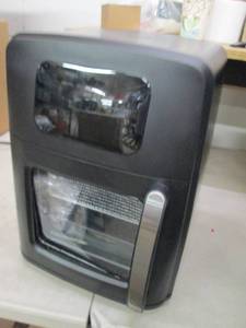 lot 89 image: Chefman Air fryer oven 11.6 qt,open...