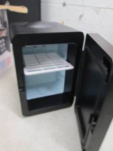 lot 196 image: Personal Chiller, untested, no powe...