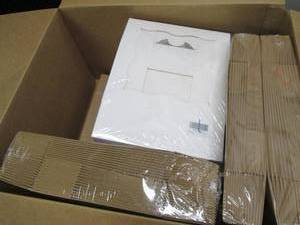 lot 225 image: Box of bakery boxes, open box...