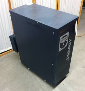 lot 4 image: MSRP $1800 ONEAC Sinergy II SE04XH Parallelable UPS&nbspUninterruptible Power Supply&nbspConditioner To Handle Irregularities &&nbspBack-up To Bridge Prolonged Power Outages&nbspIn Your Business Or Medical Electrical System - Tested As Working