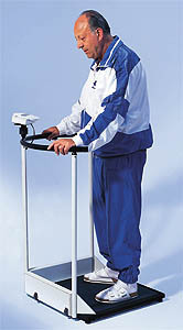 MSRP $2000 Seca 644 Multifunctional 660lb Capacity Hand Rail Large Platform Scale - Even People With Balance Issues Can Safely Weigh Themselves - Great For Veterinarians Too Excellent Working Condition&nbsp