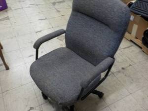 lot 43 image: Office Chair with 5 Legs and Wheels...