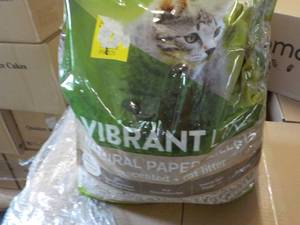 lot 126 image: Vibrant Life Natural Paper pellets ...