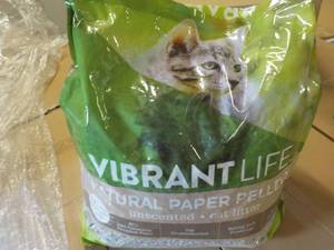 lot 127 image: Vibrant Life Natural Paper pellets ...
