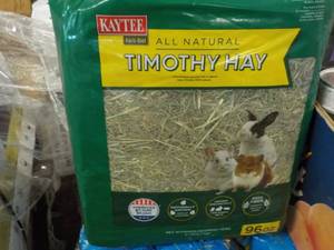 lot 137 image: Timothy Hay 96 oz bag...