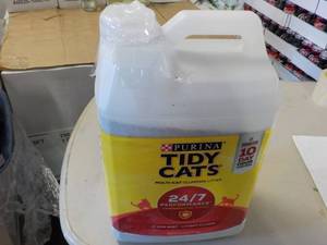 lot 144 image: Purina Tidy Cats 20 lb. Jug Litter...
