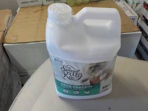 lot 148 image: Special Kitty 20 lb. Jug Cat Litter...