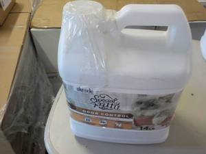 lot 150 image: Special Kitty 14 lb. Jug Cat Litter...