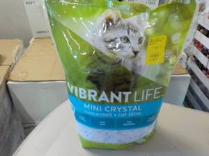 lot 152 image: Vibrant Life Mini Crystal Cat Litte...