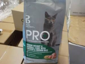 lot 155 image: Pure Balance Pro 7 lb. Bag Cat Food...